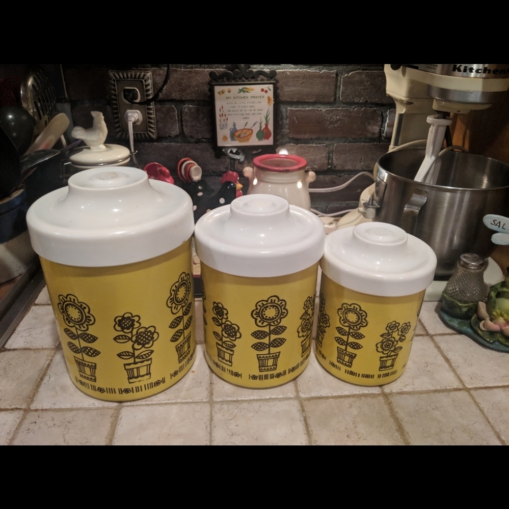 Vintage set of cannisters.